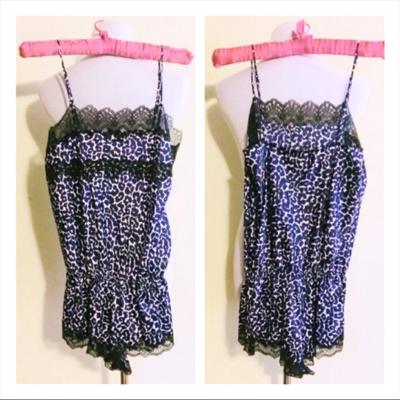 Victoria's Secret Black White & Purple Jumper. - Picture 1 of 4